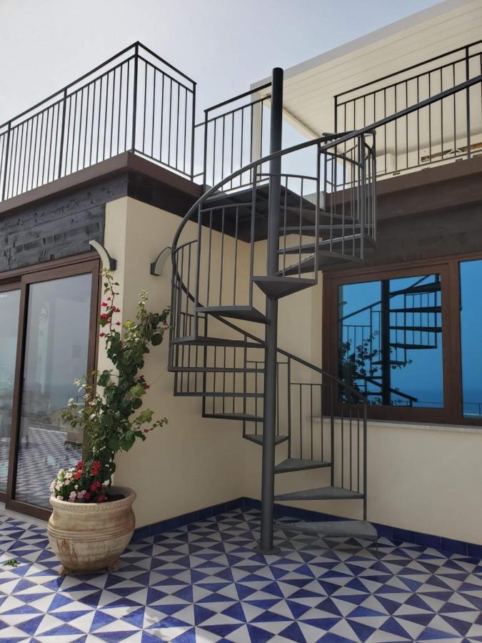 カステッランマーレ・デル・ゴルフォPalazzo Del Golfo Penthouseアパートメント エクステリア 写真