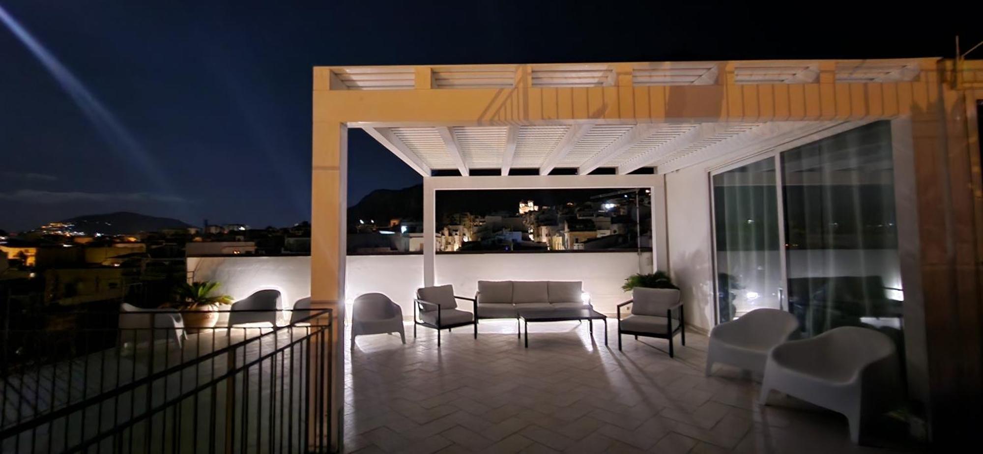 カステッランマーレ・デル・ゴルフォPalazzo Del Golfo Penthouseアパートメント エクステリア 写真