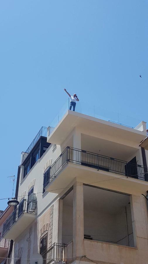 カステッランマーレ・デル・ゴルフォPalazzo Del Golfo Penthouseアパートメント エクステリア 写真